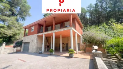 House on Carrer de Vallirana, 37 photo 3