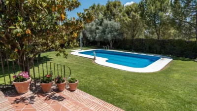 Rustic house on Calle del Serranillo photo 3