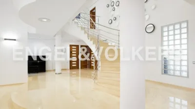 Casa rústica en alquiler en Urbanizaciones Cumbres de Calicanto-Manyes-Barbeta, Urbanizaciones Cumbres de Calicanto-Manyes-Barbeta (Torrent) de 11.900 €<span>/mes</span>
