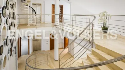Casa rústica en alquiler en Urbanizaciones Cumbres de Calicanto-Manyes-Barbeta, Urbanizaciones Cumbres de Calicanto-Manyes-Barbeta (Torrent) de 11.900 €<span>/mes</span>