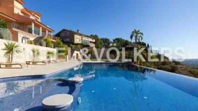 Casa rústica en alquiler en Urbanizaciones Cumbres de Calicanto-Manyes-Barbeta, Urbanizaciones Cumbres de Calicanto-Manyes-Barbeta (Torrent) de 11.900 €<span>/mes</span>