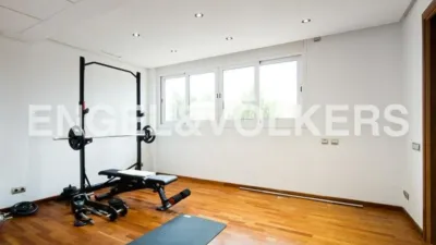 Casa rústica en alquiler en Urbanizaciones Cumbres de Calicanto-Manyes-Barbeta, Urbanizaciones Cumbres de Calicanto-Manyes-Barbeta (Torrent) de 11.900 €<span>/mes</span>