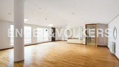 Casa rústica en alquiler en Urbanizaciones Cumbres de Calicanto-Manyes-Barbeta, Urbanizaciones Cumbres de Calicanto-Manyes-Barbeta (Torrent) de 11.900 €<span>/mes</span>