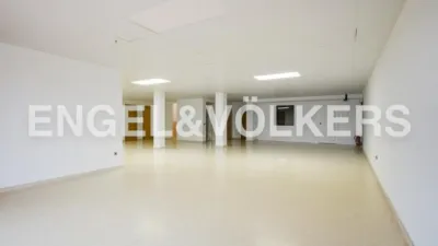 Casa rústica en alquiler en Urbanizaciones Cumbres de Calicanto-Manyes-Barbeta, Urbanizaciones Cumbres de Calicanto-Manyes-Barbeta (Torrent) de 11.900 €<span>/mes</span>