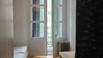 Apartment on Calle de la Montera photo 32