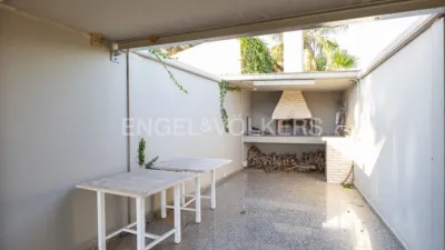 Casa en alquiler en Urbanizaciones Cumbres de Calicanto-Manyes-Barbeta, Urbanizaciones Cumbres de Calicanto-Manyes-Barbeta (Torrent) de 3.200 €<span>/mes</span>