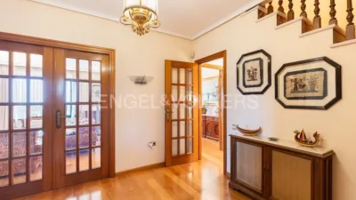 Casa en alquiler en Urbanizaciones Cumbres de Calicanto-Manyes-Barbeta, Urbanizaciones Cumbres de Calicanto-Manyes-Barbeta (Torrent) de 3.200 €<span>/mes</span>