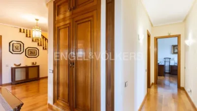 Casa en alquiler en Urbanizaciones Cumbres de Calicanto-Manyes-Barbeta, Urbanizaciones Cumbres de Calicanto-Manyes-Barbeta (Torrent) de 3.200 €<span>/mes</span>