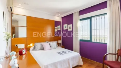 Casa en alquiler en Urbanizaciones Cumbres de Calicanto-Manyes-Barbeta, Urbanizaciones Cumbres de Calicanto-Manyes-Barbeta (Torrent) de 3.200 €<span>/mes</span>