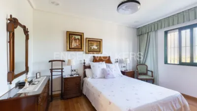 Casa en alquiler en Urbanizaciones Cumbres de Calicanto-Manyes-Barbeta, Urbanizaciones Cumbres de Calicanto-Manyes-Barbeta (Torrent) de 3.200 €<span>/mes</span>