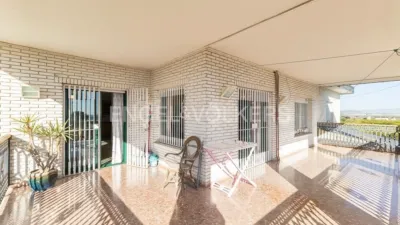 Casa en alquiler en Urbanizaciones Cumbres de Calicanto-Manyes-Barbeta, Urbanizaciones Cumbres de Calicanto-Manyes-Barbeta (Torrent) de 3.200 €<span>/mes</span>