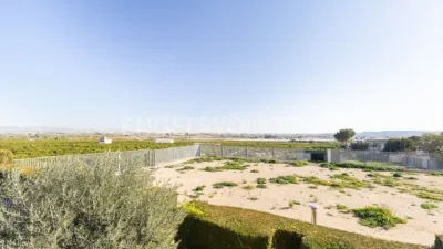 Casa en alquiler en Urbanizaciones Cumbres de Calicanto-Manyes-Barbeta, Urbanizaciones Cumbres de Calicanto-Manyes-Barbeta (Torrent) de 3.200 €<span>/mes</span>
