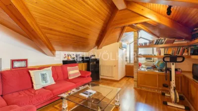Casa en alquiler en Urbanizaciones Cumbres de Calicanto-Manyes-Barbeta, Urbanizaciones Cumbres de Calicanto-Manyes-Barbeta (Torrent) de 3.200 €<span>/mes</span>