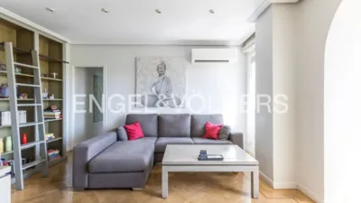 Apartment on Francisco Silvela Street photo 3