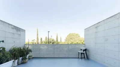 Loft on Carrer de la Creu Roja photo 4