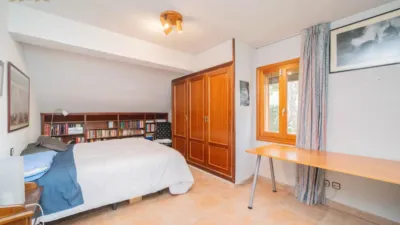 Chalet on Calle de Santander photo 17
