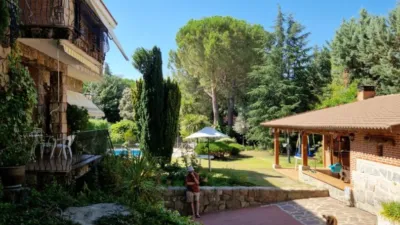 House in Becerril de la Sierra photo 2