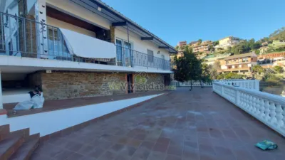 House on Carrer de Joaquim Ruyra photo 4