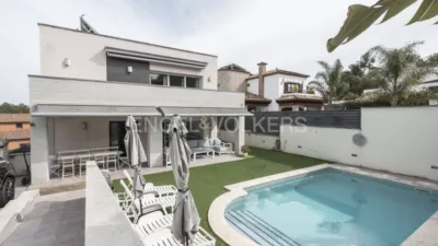 Casa en alquiler en Mas D'en Serra-Els Cards, Mas d'en Serra-Els Cards (Sant Pere de Ribes) de 5.500 €<span>/mes</span>