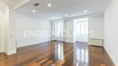 Apartamento en alquiler en Recoletos - Imagen 2