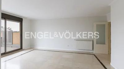 Penthouse on Avenida de Julio Fuentes photo 12