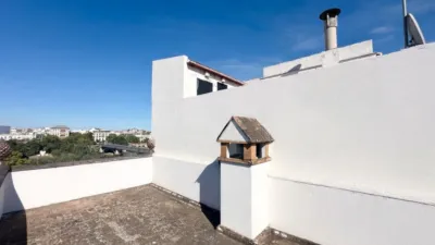 Townhouse in Triana Casco Antiguo photo 2
