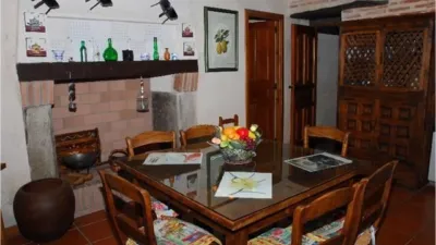 Chalet en alquiler en Calle de la Ermita, Montejo de Arévalo de 1.700 €<span>/mes</span>