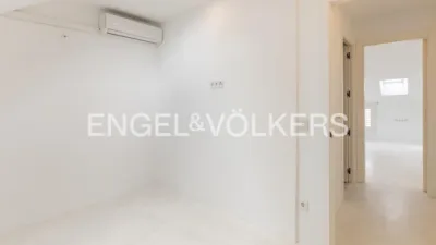 Ático en alquiler en Calle de la Madera, cerca de Calle del Pez - Imagen 17