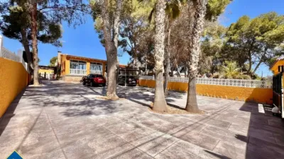 Chalet in Los Balcones-Los Altos-Punta Prima photo 6