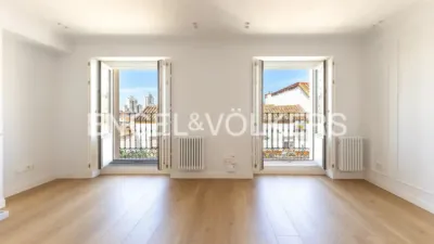 Apartment in Universidad-Malasaña photo 2
