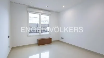 Duplex in Centre photo 34