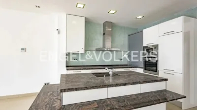 Duplex in Centre photo 6