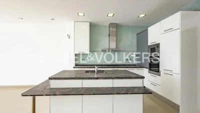 Duplex in Centre photo 7
