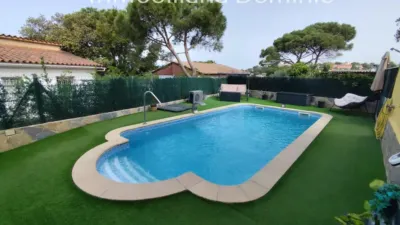 Chalet on Carrer Cap de Bagur photo 2