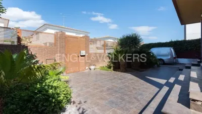 Casa en alquiler en Calle Carrer 232, El Pla de La Vallesa (San Antonio de Benagéver) de 3.500 €<span>/mes</span>