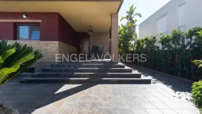 Casa en alquiler en Calle Carrer 232, El Pla de La Vallesa (San Antonio de Benagéver) de 3.500 €<span>/mes</span>