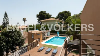 Casa en alquiler en Zona Avinguda Alta-Auditori, Zona Avinguda Alta-Auditori (Torrent) de 5.000 €<span>/mes</span>