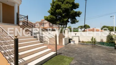 Casa en alquiler en Zona Avinguda Alta-Auditori, Zona Avinguda Alta-Auditori (Torrent) de 5.000 €<span>/mes</span>