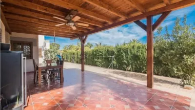 Chalet on Calle de los Rosales photo 35