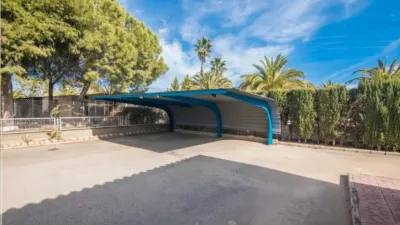 Chalet on Calle de los Rosales photo 39