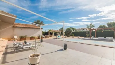 Chalet on Calle de los Rosales photo 40