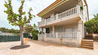 House on Carrer de Josep Puig I Cadafalch photo 42