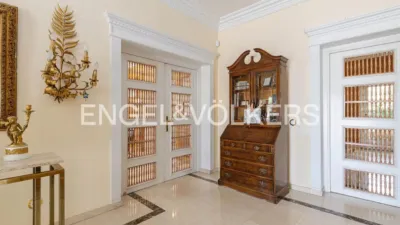 Villa in Villafranca del Castillo photo 2