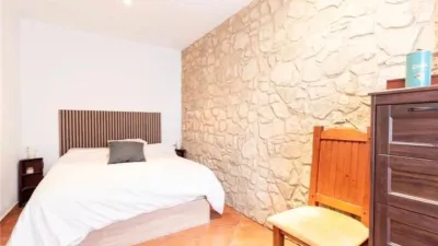Apartment in El Coll d'en Rabassa photo 10