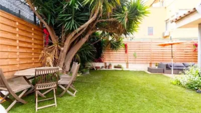 Apartment in El Coll d'en Rabassa photo 2
