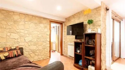 Apartment in El Coll d'en Rabassa photo 5