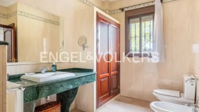 House in Oromana photo 27