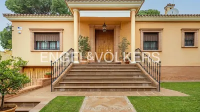 House in Oromana photo 3