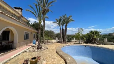 Chalet on Calle Partida del Raspeig photo 12