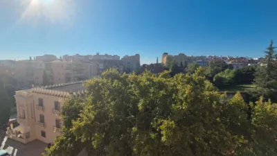 Piso en alquiler en Calle del Museo, Pardaleras (Badajoz Capital) de 725 €<span>/mes</span>